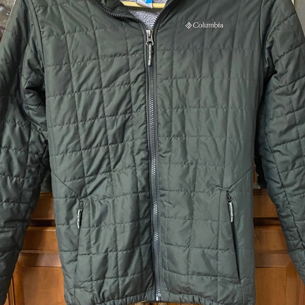 Kid’s Columbia Quilted Forest Green Large Jacket with Hood Fall Outdoor Camping